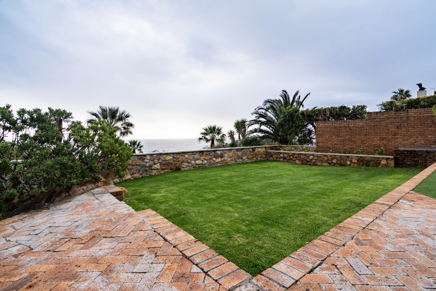 5 Bedroom Property for Sale in Camps Bay Western Cape